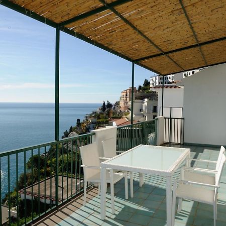 Amalfi Blue Flowers B Bagian luar foto