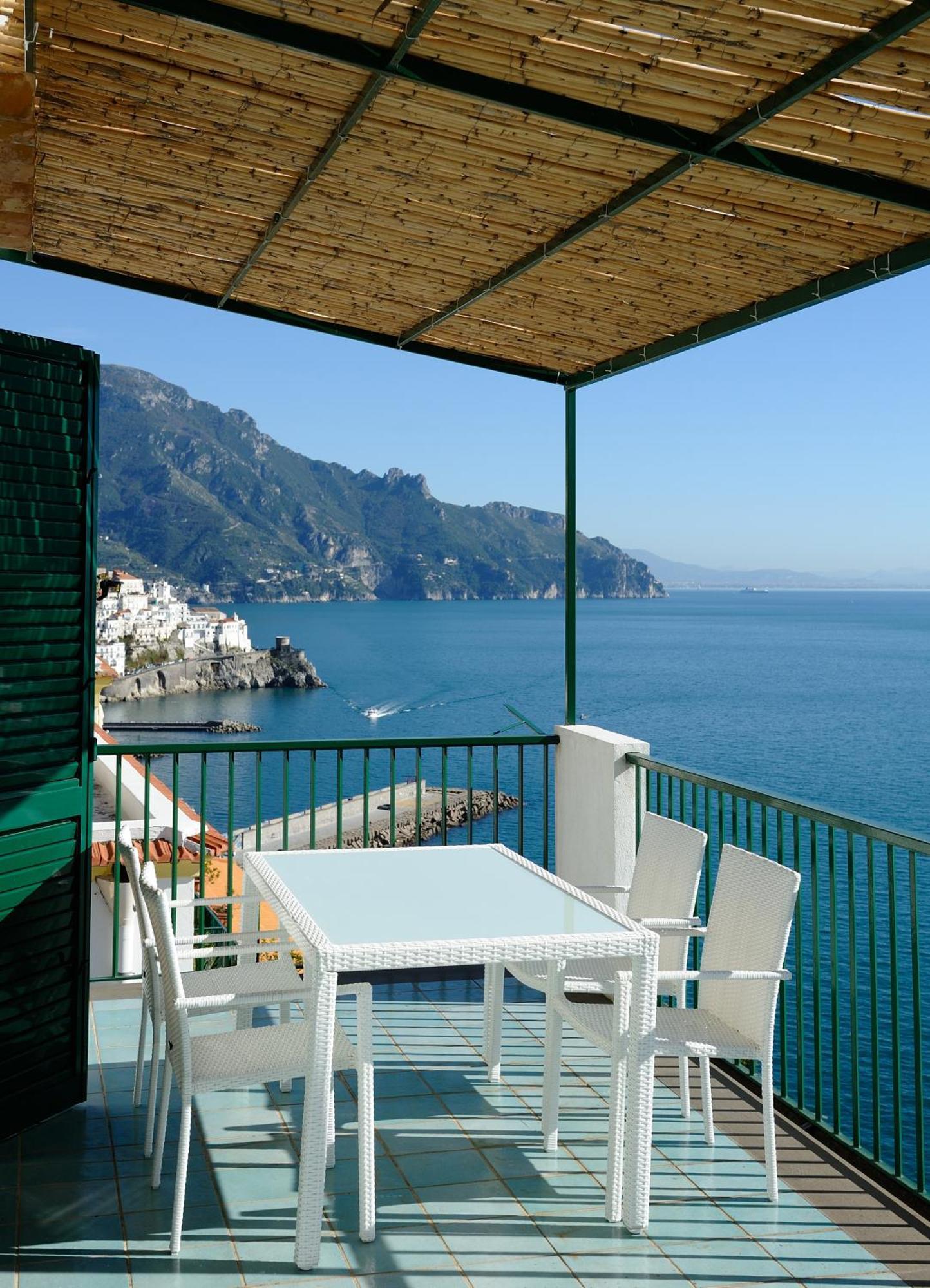 Amalfi Blue Flowers B Bagian luar foto